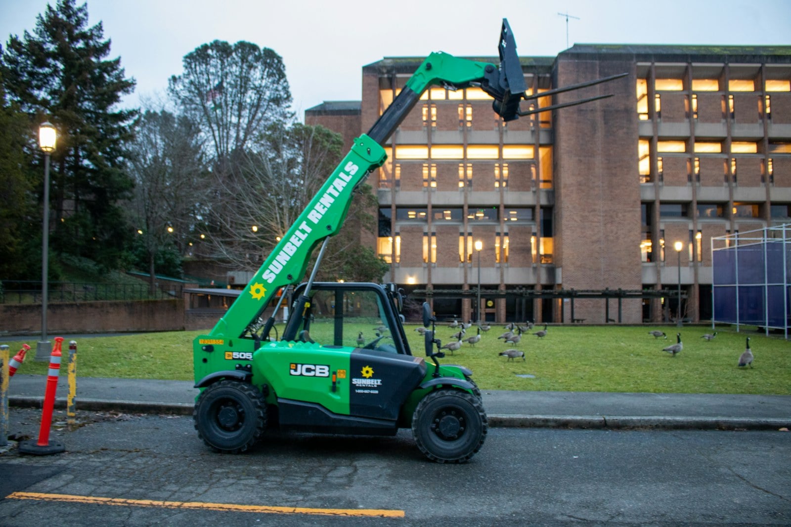 Forklift Training (Counterbalanced) online safety training